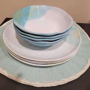 Artisan de Luxe Melamine 4 Plates & 4 Bowls with placemats